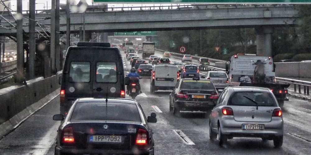 Κυκλοφοριακό «έμφραγμα» στην Αθήνα – Ποιους δρόμους να αποφύγετε